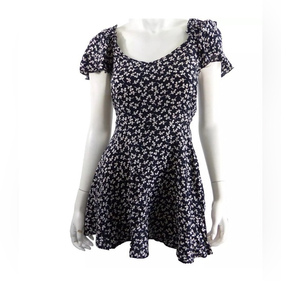 BOG Collection Floral Mini Dress size M - Picture 1 of 10